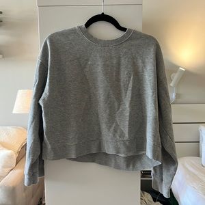 Cropped grey zara sweatshirt